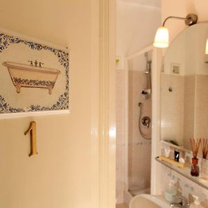 Kamer met een Queen Size Bed